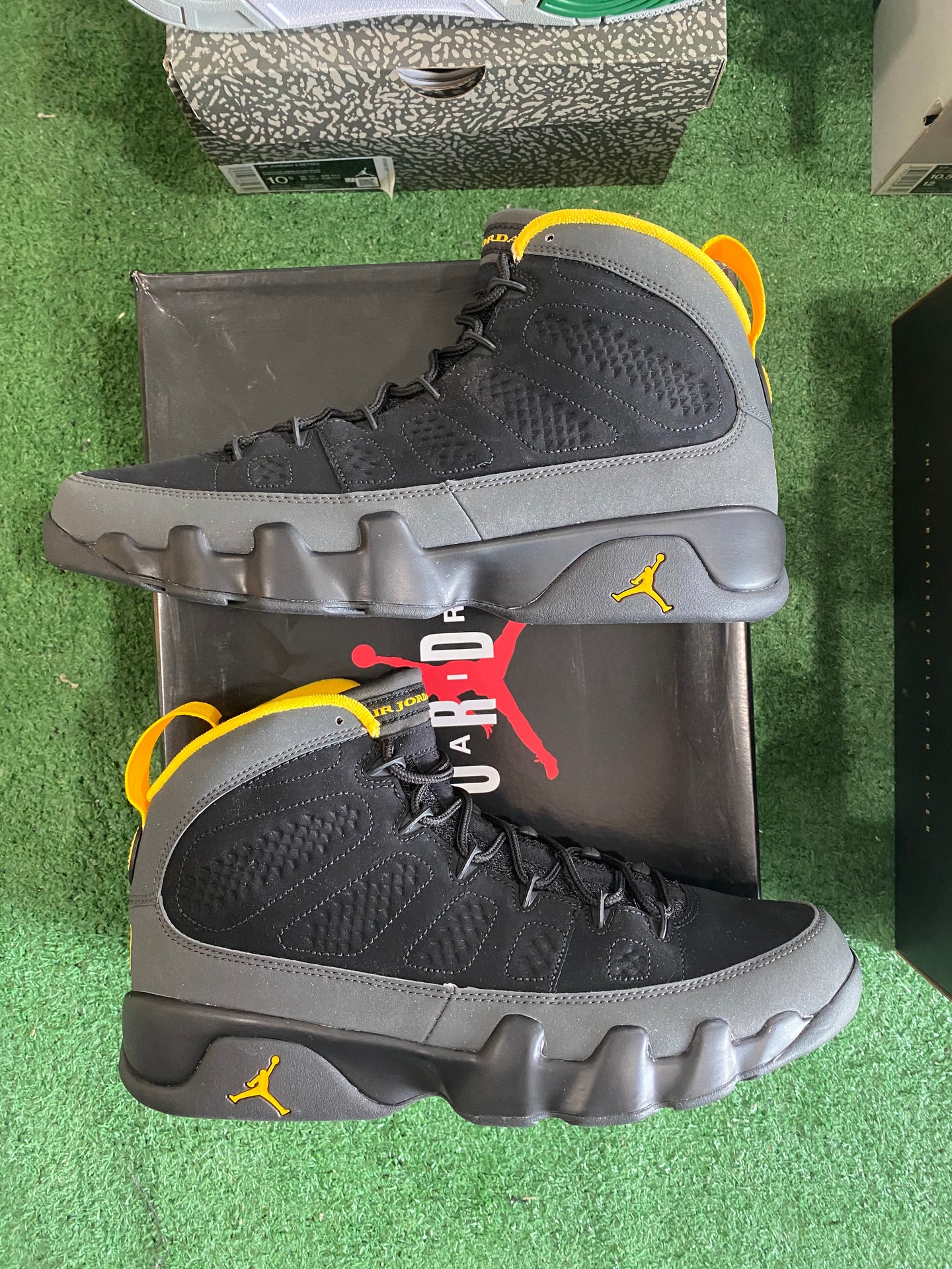 air jordan 9 dark charcoal university gold 2021 sz 10.5 BRAND NEW