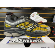 Load image into Gallery viewer, SAUCONY PROGRID OMNI 9 BLACK GOLD SZ 9 BRAND NEW
