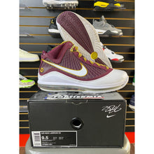 Load image into Gallery viewer, LEBRON 7 CHRIST THE KING 2010 SZ 9.5

