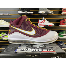 Load image into Gallery viewer, LEBRON 7 CHRIST THE KING 2010 SZ 9.5
