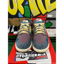 Load image into Gallery viewer, nike dunk low community garden 2020 sz 8.5
