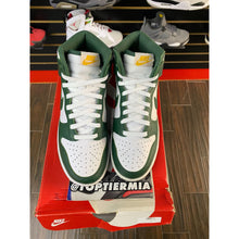 Load image into Gallery viewer, NIKE DUNK HIGH AUSTRALIA SZ 6.5
