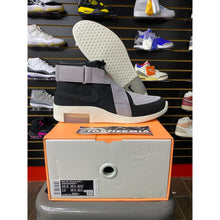 Load image into Gallery viewer, NIKE AIR FEAR OF GOD RAID AIR RAID F&amp;F SZ 10.5 BRAND NEW
