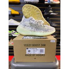 Load image into Gallery viewer, YEEZY 380 ALIEN SZ 10
