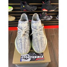 Load image into Gallery viewer, YEEZY 380 ALIEN SZ 10
