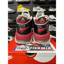 Load image into Gallery viewer, nike air moore uptempo bulls hoop pack sz 9
