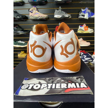 Load image into Gallery viewer, KD 4 TEXAS LONGHORNS  SZ 10.5
