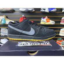 Load image into Gallery viewer, NIKE SB DUNK LOW FOG SZ 10
