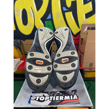 Load image into Gallery viewer, air jordan 9 re2pect jeter detatchable cleats 2002 sz 11 BRAND NEW
