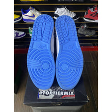Load image into Gallery viewer, air jordan 1 high og university blue sz 13
