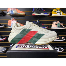 Load image into Gallery viewer, GUCCI RHYTHON WEB PRINT SZ 7
