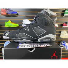 Load image into Gallery viewer, AIR JORDAN 6 CAP AND GOWN SZ 10.5 BRAND NEW
