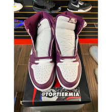 Load image into Gallery viewer, AIR JORDAN 1 HIGH BORDEAUX SZ 13
