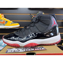 Load image into Gallery viewer, AIR JORDAN 11 PLAYOFF BRED 2019 SZ 9
