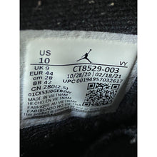 Load image into Gallery viewer, AIR JORDAN 6 ELECTRIC GREEN SZ 10
