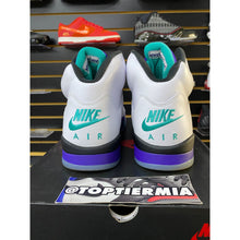 Load image into Gallery viewer, air jordan 5 grape 2025 sz 14
