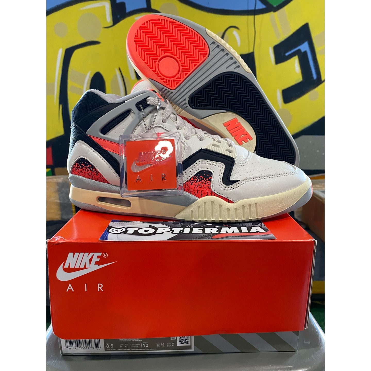 nike air tech challenge 2 hot lava 2024 sz 8.5