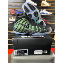 Load image into Gallery viewer, FOAMPOSITE PINE GREEN SZ 12 BRAND NEW
