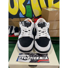 Load image into Gallery viewer, nike sb dunk low tightbooth 2023 sz 10
