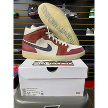 Load image into Gallery viewer, AIR JORDAN 1 MID ANTI GRAVITY MACHINES (WOMENS) BRAND NEW SZ 12W/10.5M
