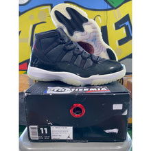 Load image into Gallery viewer, air jordan 11 72-10 2015 sz 11 BRAND NEW
