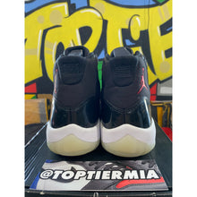 Load image into Gallery viewer, air jordan 11 72-10 2015 sz 11 BRAND NEW

