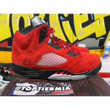Load image into Gallery viewer, air jordan 5 raging bulls 2021 sz 13
