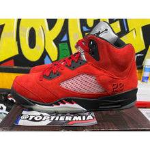 Load image into Gallery viewer, air jordan 5 raging bulls 2021 sz 13
