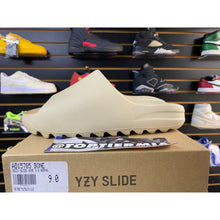 Load image into Gallery viewer, YEEZY SLIDE BONE SZ 9
