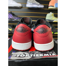 Load image into Gallery viewer, AIR JORDAN 1 LOW BLACK TOE SZ 11
