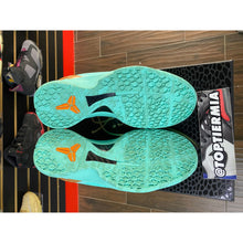 Load image into Gallery viewer, KOBE 6 JALEN BRONSON STATUE OF LIBERTY SZ 8 BRAND NEW
