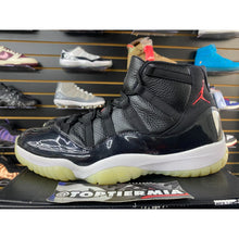 Load image into Gallery viewer, AIR JORDAN 11 72-10 SZ 13
