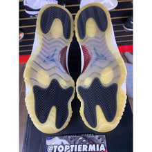 Load image into Gallery viewer, AIR JORDAN 11 72-10 SZ 13
