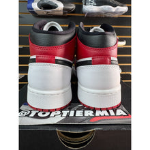 Load image into Gallery viewer, AIR JORDAN 1 MID CHICAGO (GS) SZ 5Y
