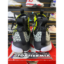 Load image into Gallery viewer, AIR PRESTO MID ACRONYM DYNAMIC YELLOW SZ 11
