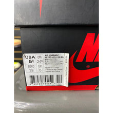 Load image into Gallery viewer, AIR JORDAN 1 HIGH BRED (GS) SZ 5.5
