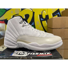 Load image into Gallery viewer, air jordan 12 rising sun 2009 sz 10.5 BRAND NEW
