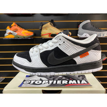 Load image into Gallery viewer, NIKE SB LOW TIGHTBOOTH SZ 7.5 BRAND NEW OG ALL
