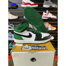 Load image into Gallery viewer, AIR JORDAN 1 DEFINING MOMENTS PACK (DMP) SZ 10

