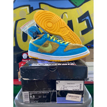Load image into Gallery viewer, nike sb dunk low baby bear 2006 sz 9.5 BRAND NEW
