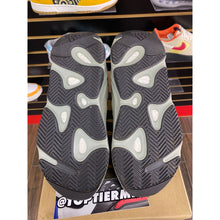 Load image into Gallery viewer, YEEZY 700 BOOST SALT SZ 8.5
