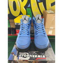 Load image into Gallery viewer, air jordan 5 unc 2023 sz 10
