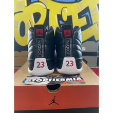 Load image into Gallery viewer, air jordan 12 playoff 2022 sz 7.5
