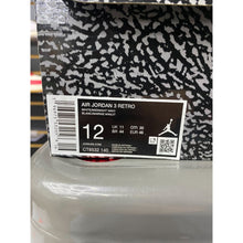 Load image into Gallery viewer, AIR JORDAN 3 MIDNIGHT NAVY  SZ 12
