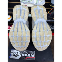 Load image into Gallery viewer, AMIRI BONE RUNNER GREY SZ 43 / 10M
