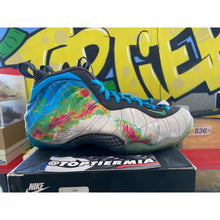 Load image into Gallery viewer, nike foamposite one weatherman 2013 sz 10
