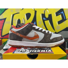 Load image into Gallery viewer, nike sb dunk low crushed golden hour 2022 sz 10 BRAND NEW
