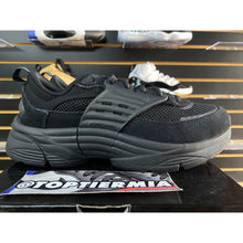 Load image into Gallery viewer, AIR JORDAN TRUNNER BLACK CAT SZ 9
