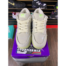 Load image into Gallery viewer, NIKE SB DUNK LOW MUMMY SZ 10.5
