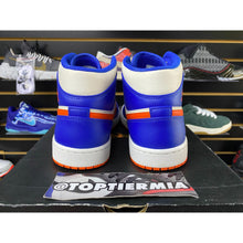 Load image into Gallery viewer, AIR JORDAN 1 MID KNICKS SZ 9

